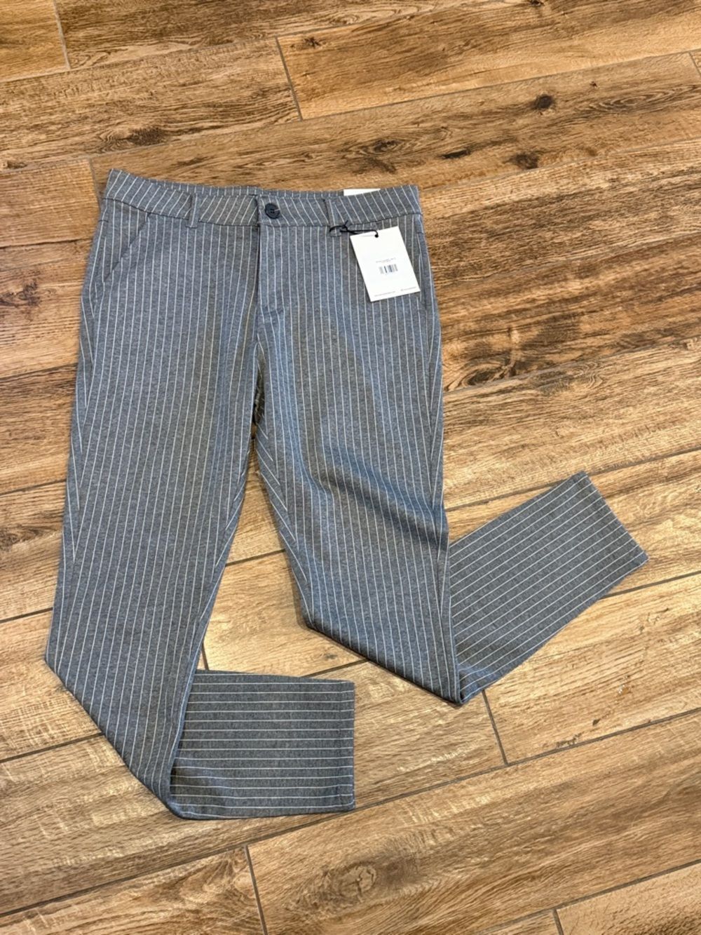 ICON Gray Pinstripe Noco Men's Trousers Sz 32 NWT